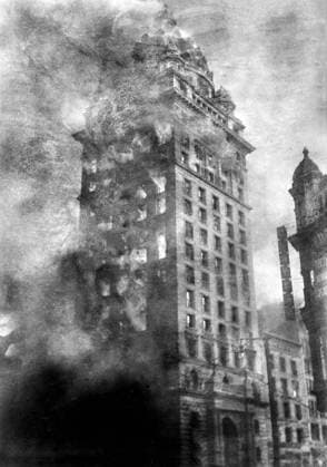 Call Newspaper Building in Flames after Earthquake, San Francisco, California, USA, Pillsbury Picture Company, April 1906  Copyright: xCircaxImagesx ghi-circa10716