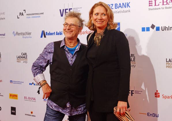 Schauspieler Martin Semmelrogge, dessen Ehefrau verstarb, hat nun eine neue Freundin: seine Managerin Regine Prause *** Actors Martin bread rye, whose Wife passed away has now a New Girlfriend its Manager Regine Prause Copyright: x