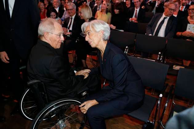 Wolfgang Schäuble mit Christine Lagarde VDZ PUBLISHERS™ NIGHT 2019 am 4. November 2019 in der Hauptstadtrepräsentanz der Deutschen Telekom in Berlin *** Wolfgang Schäuble with Christine Lagarde VDZ PUBLISHERS™ Night 2019 on 4 November 2019 in the Capital Representative Office the Germans Telekom in Berlin Copyright: xVISTAPRESSx xLanaxYassi
