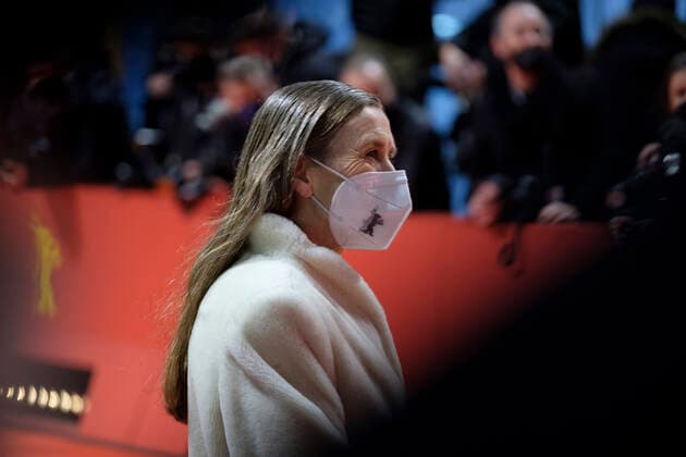 Germany: Berlinale 2022 Red Carpet before Prize Gala at Berlinale 2022 Berlin Berlin Germany Copyright: BeataxSiewicz