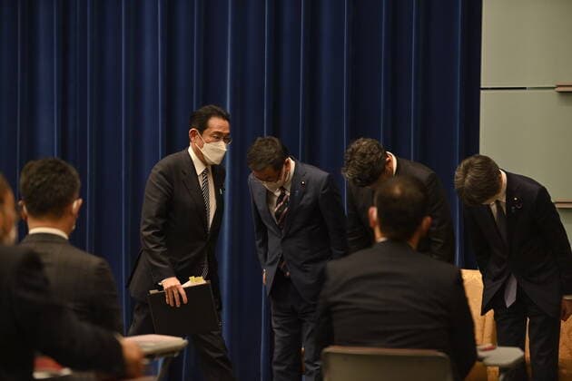 February 17, 2022, Tokyo, Tokyo Prefecture, Japan: TOKYO, JAPAN - FEBRUARY 17 : Japan™s Prime Minister Fumio Kishida attends a press conference in Tokyo, Japan, on February 17, 2022 as Japan is set ease border controls put in place to prevent the spread of the coronavirus Covid-19. Tokyo Japan - ZUMAs197 20220217_zaa_s197_032 Copyright: xDavidxMareuilx