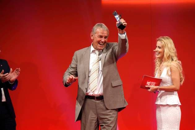 Sport Bild TV Award Jörg Wontorra und Andrea Kaiser 13. SPORT BILD-Award 2015 am 17. August 2015 in der Fischauktionshalle in Hamburg *** Sport Picture TV Award Jörg Wontorra and Andrea Kaiser 13 Sport Picture Award 2015 on 17 August 2015 in the Fish auction hall in Hamburg Copyright: x