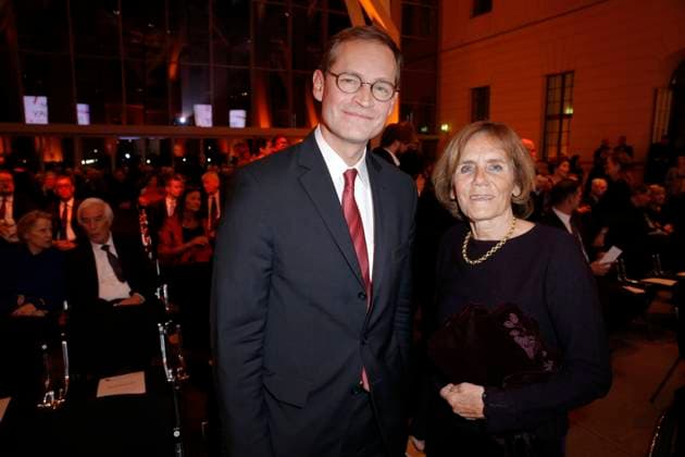 Michael Müller Ingeborg Schäuble Geburtstags- Festkonzert zum 90. Geburtstag von W. Michael Blumenthal (Gründungsdirektor des Jüdischen Museums) am 7. Januar 2016 im Glashaus des Jüdischen Museum in Berlin *** Michael Miller Ingeborg Schäuble Birthday gala concert to 90 Birthday from w Michael Blumenthal Founding director of Jewish Museum on 7 January 2016 at Glasshouse of Jewish Museum in Berlin Copyright: x