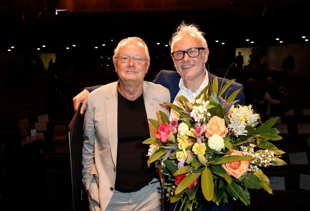 Preisträger Herbert Fritsch mit Laudator Frank Castorf Berliner Theaterpreis Verleihung am 7. Mai 2017 im Haus der Berliner Festspiele in Berlin *** Award Winner Herbert Fritsch with Laudator Frank Castorf Berlin Theatre Prize award Ceremony on 7 May 2017 at House the Berlin Festival in Berlin Copyright: x