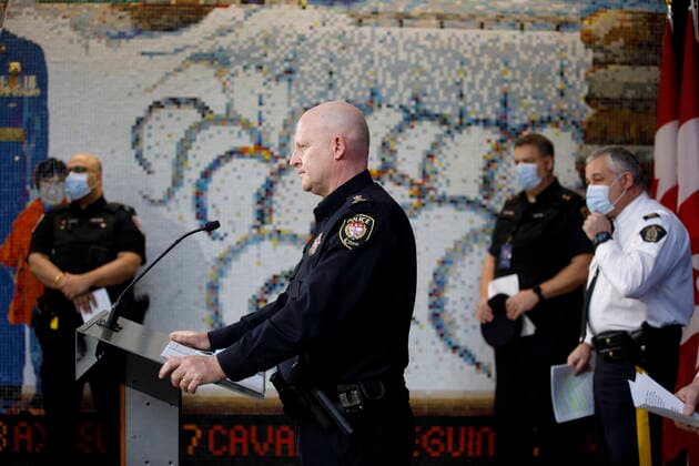 February 20, 2022, OTTAWA, ON, CANADA: Ottawa interim police chief Steve Bell speaks to reporters during a press conference in Ottawa, Sunday, Feb. 20, 2022. OTTAWA CANADA  - ZUMAc35_ 20220220_zaf_c35_089 Copyright: xColexBurstonx