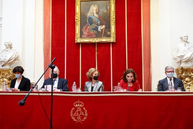 Spanish former Queen Sofia (C) next to Fine Arts Royal Academy of San Fernando, Tomas Marco (2L), Cultural and Cooperation geenral director of the Culture and Sports minister Adriana Moscoso (L) and Callia Foundation chairwoman Carmen Reviriego (2R) during the Iberoamericam Prizes organizated by Callia Foundation in Madris, Spain on 22 February 2022. Spanish former Queen Sofia attends to the Iberoamericam Prizes !ACHTUNG: NUR REDAKTIONELLE NUTZUNG!  Copyright: xChemaxMoyax GRAF2871 20220222-4ff991d7990778eb25aa29bac58688c6687bb239