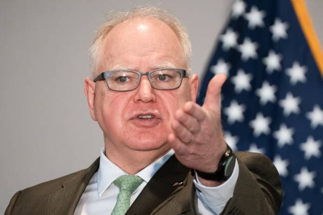 March 26, 2021, St. Paul, MN - Minnesota, United States: Minnesota Gov. Tim Walz announces Friday, March 26, 2021, that all Minnesotans 16 years of age and older will be eligible for COVID-19 vaccination beginning Tuesday, March 30. St. Paul United States - ZUMAm67_ 20210326_zaf_m67_074 Copyright: xGlenxStubbex