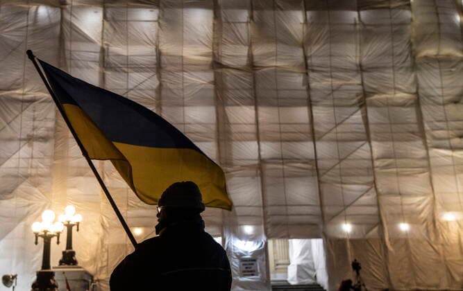 February 24, 2022, EDMONTON, AB, CANADA: People take part in a rally in support of the Ukraine after Russia invaded the Ukraine, in Edmonton on Thursday February 24, 2022. EDMONTON CANADA  - ZUMAc35_ 20220224_zaf_c35_102 Copyright: xJasonxFransonx
