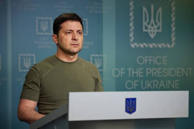 February 24, 2022, Kyiv, Ukraine: Ukrainian President VOLODYMYR ZELENSKY during his address to the nation at the end of the first day of Russia s attacks. Kyiv Ukraine - ZUMA 20220224_int_z03_042 Copyright: xUkrainianxPresident sxOfficex