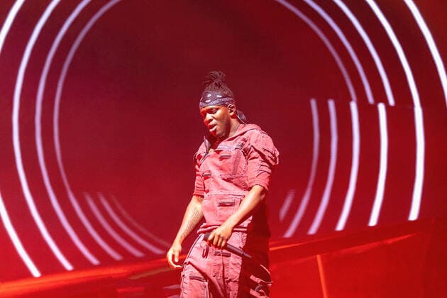 British rapper KSI performs on stage at Wembley Arena Where: United Kingdom When: 25 Feb 2022 Credit: Cover Images Copyright: xx 51210503 EDITORIAL USE ONLY. NOT FOR USE BY NEWSPAPERS BASED IN THE UK.