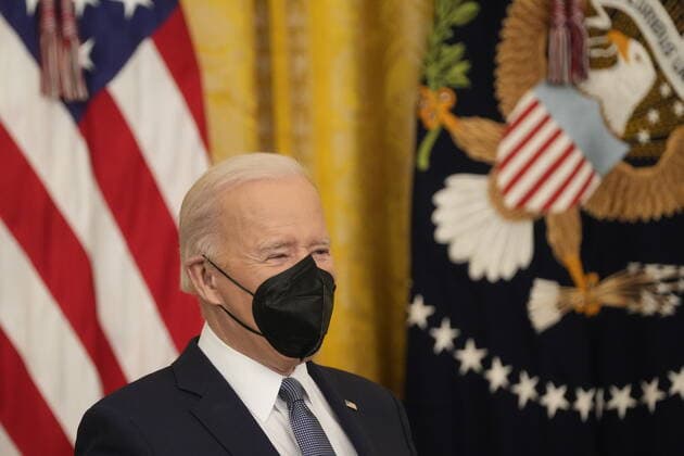 February 28, 2022, Washington, District of Columbia, USA: United States President Joe Biden makes remarks as he and first lady Dr. Jill Biden host a celebration in observance of Black History Month in the East Room of the White House in Washington, DC on Monday, February 28, 2022. Black federal, state and local government officials as well as Civil Rights leaders are in attendance Washington USA - ZUMAs152 20220228_zaa_s152_052 Copyright: xChrisxKleponisx-xPoolxviaxCNPx