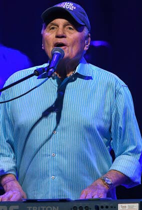 February 28, 2022, The Villages, Florida, United States: Bruce Johnston performs on stage with The Beach Boys at the Sharon L. Morse Performing Arts Center in The Villages, Florida. The Villages United States - ZUMAs197 20220228_zaa_s197_477 Copyright: xPaulxHennessyx