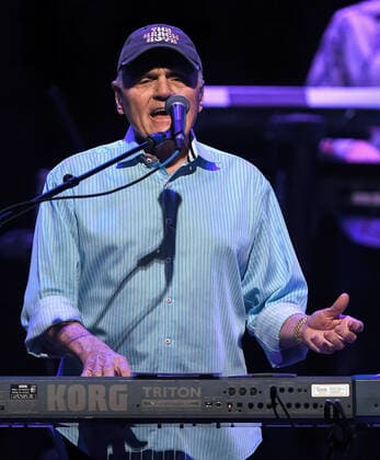 February 28, 2022, The Villages, Florida, United States: Bruce Johnston performs on stage with The Beach Boys at the Sharon L. Morse Performing Arts Center in The Villages, Florida. The Villages United States - ZUMAs197 20220228_zaa_s197_478 Copyright: xPaulxHennessyx