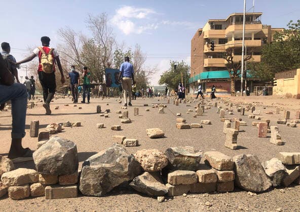 Bilder des Jahres 2022, News 02 Februar News Themen der Woche KW09 Sudan, blutige Ausschreitungen in Khartoum February 28, 2022, Khartoum, Khartoum, Sudan: Sudanese protesters take part in a demonstrations against the military, in the Sudanese capital Khartoum on February 28, 2022 Khartoum Sudan - ZUMAap3_ 20220228_zaf_ap3_226 Copyright: xNeveenxJalalx