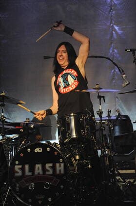 CHICAGO, I - MARCH 2: Slash Ft. Myles Kennedy and the Conspirators performing in concert at the Riviera Theatre in Chicago, Illinois on March 2, 2022. Copyright: xGenexAmbox