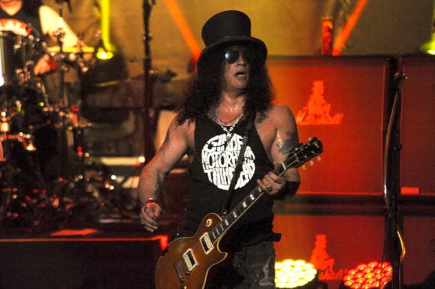 CHICAGO, I - MARCH 2: Slash Ft. Myles Kennedy and the Conspirators performing in concert at the Riviera Theatre in Chicago, Illinois on March 2, 2022. Copyright: xGenexAmbox