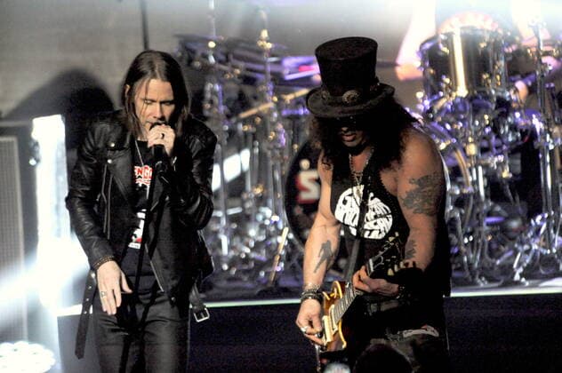 CHICAGO, I - MARCH 2: Slash Ft. Myles Kennedy and the Conspirators performing in concert at the Riviera Theatre in Chicago, Illinois on March 2, 2022. Copyright: xGenexAmbox