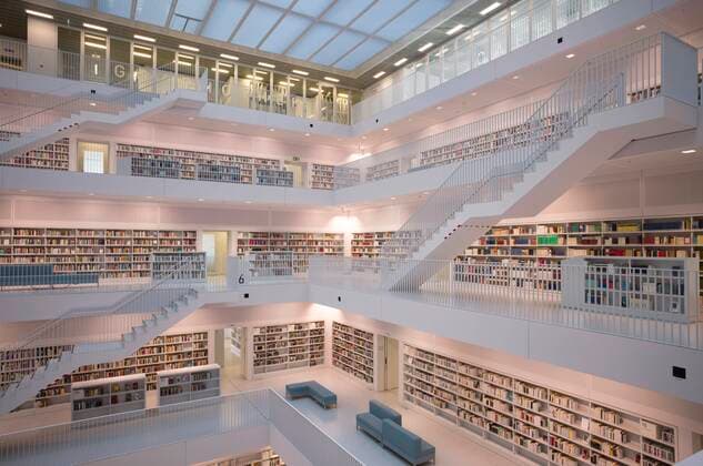 Creative Highlights World moderne Architektur, Stadtbibliothek Stuttgart, Innenaufnahme, Baden-Württemberg, Deutschland, Europa *** modern architecture, Stuttgart City Library, interior, Baden Württemberg, Germany, Europe Copyright: imageBROKER MichaelxWeber iblimw08177054.jpg