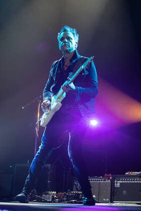 March 3, 2022, Inglewood, California, USA: Guitarist Richard Coleman accompanies the Argentinian rock band Soda Stereo during their performance for their final tour, Gracias Totales on Thursday March 3, 2022 at The Forum in Inglewood, California. ARIANA RUIZ PI Inglewood USA - ZUMAp124 20220303_zaa_p124_013 Copyright: xArianaxRuizx