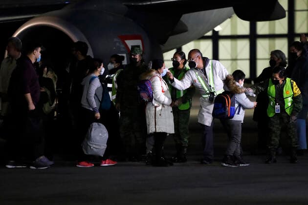 Mexican Refugees Fleeing The War In Ukraine Arrive In Mexico MEXICO CITY, MEXICO - MARCH 4, 2022: Mexican refugees and other countries who fled the war in Ukraine, arrived at the International Airport of Mexico City on the first humanitarian flight of the Mexican Air Force that left Romania. On March 4, 2022 in Mexico City, Mexico.(Photo by Luis Barron Eyepix Group). Copyright: xLuisxBarronx xEyepixxGroupx EYEPIX_LB_04032022_57374
