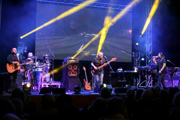Entertainment Bilder des Tages I Nomadi in concert with Solo Esseri Umani Tour 2022 I Nomadi in concert with Solo Esseri Umani Tour 2022, in the Auditorium Parco della Musica in Rome. with open Micol Arpa Rock. Rome Italy Auditorium Parco della Musica Copyright: DanielaxFranceschelli