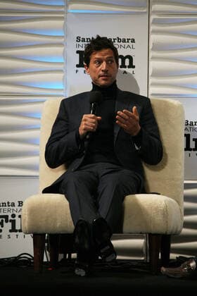 March 5, 2022, Santa Barbara, CA, USA: Simon Rex appears onstage at the Virtuosos Award presentation during the 37th Annual Santa Barbara International Film Festival at Arlington Theatre on March 5, 2022 in Santa Barbara, California. Santa Barbara USA - ZUMAs181 20220305_zea_s181_095 Copyright: xImagespacex