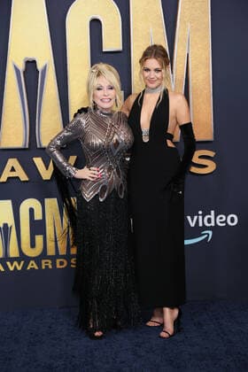 Dolly Parton and Kelsea Ballerini arrive for the 2022 Academy of Country Music Awards at Allegiant Stadium in Las Vegas, Nevada on Monday, March 7, 2022.  LAV20220307061 JAMESxATOA