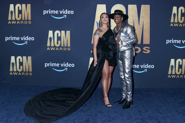 March 7, 2022, Las Vegas, NV, USA: LAS VEGAS - MAR 7: Alexis Gale, Jimmie Allen at the 2022 Academy of Country Music Awards Arrivals at Allegient Stadium on March 7, 2022 in Las Vegas, NV Las Vegas USA - ZUMAnc22 20220307_zaa_nc22_108 Copyright: xKathyxHutchinsx