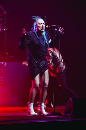 Loredana Berte In Concert Loredana Berte performs live for the Manifesto Tour 2022 at Repower Theatre in Milano, Italy, on March 07 2022 Milano Italy  Copyright: xMairoxCinquettix originalFilename: cinquetti-loredana220307_npUxc.jpg