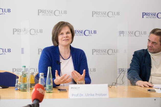 Presse-Gespräch am 8. März 2022 im Münchner PresseClub zum Thema Corona Covid19 Prof. Dr. Ulrike Protzer Gespräch am 8. März 2022 im Münchner PresseClub zum Thema Corona Covid19 mit Virologin Prof. Dr. Ulrike Protzer und Dr. Christina Berndt, Wissenschaftsjournalistin des Jahres. - Prof. Dr. Ulrike Protzer Munich Press Club Discussion (Munich, Germany), March 8, 2022, on the subject of Corona Covid19 with virologist Prof. Dr. Ulrike Protzer and Dr. Christina Berndt, science journalist of the year. Munich Bavaria Germany Copyright: xMichaelxLucanxxxaal.photox