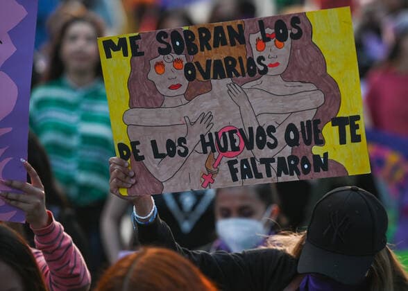 Hundreds Join Violence Against Women March In San Cristobal De Las Casas Hundreds of women marched through San Cristobal de las Cacas center on International Women s Day, demanding an end to feminicide and other gender-based violence in Chiapas and Mexico. On Tuesday, March 8, 2022, in San Cristobal de las Casas, Chiapas, Mexico. San Cristobal de las Casas Mexico  Copyright: xArturxWidakx originalFilename: widak-hundreds220308_npzma.jpg