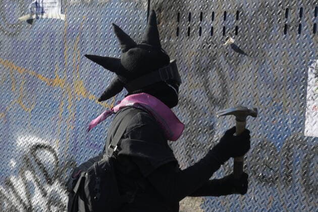 Protests To Commemorate International Women™s Day MEXICO CITY, MEXICO - MARCH 8, 2022: A group of women perform riots during a mass demonstration to protest against gender-based violence, demanding justice for femicide victims. Women join the protests around the world to commemorate International Women Day. On March 8, 2022 in Mexico City, Mexico. (Photo by Aidee Martinez Eyepix Group) Copyright: xAideexMartinezx xEyepixxGroupx EYEPIX_AMA_08032022_57649JPEG