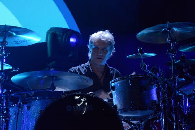 Soda Stereo Konzert in Mexiko-Stadt Soda Stereo ˜Gracias Totales Tour™ Concert MEXICO CITY, MEXICO - MARCH 9, 2022: Drummer Charly Alberti of Soda Stereo band performs on stage during ˜Gracias Totales Tour™ in memory of Vocalist Gustavo Cerati at Palacio de los Deportes. On March 9, 2022 in Mexico City, Mexico. (Photo by Jaime Nogales Eyepix Group) Copyright: xJaimexNogalesx xEyepixxGroupx EYEPIX_JN_09032022_58054