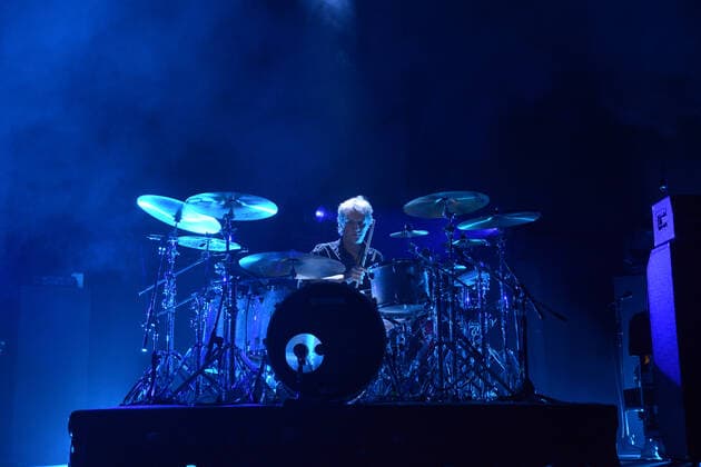 Soda Stereo Konzert in Mexiko-Stadt Soda Stereo ˜Gracias Totales Tour™ Concert MEXICO CITY, MEXICO - MARCH 9, 2022: Drummer Charly Alberti of Soda Stereo band performs on stage during ˜Gracias Totales Tour™ in memory of Vocalist Gustavo Cerati at Palacio de los Deportes. On March 9, 2022 in Mexico City, Mexico. (Photo by Jaime Nogales Eyepix Group) Copyright: xJaimexNogalesx xEyepixxGroupx EYEPIX_JN_09032022_58062