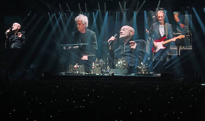 10 03 22, Hannover, Genesis Phil Collins , Mike Rutherford and Co in the ZAG Arena in Hannover on the Expo area