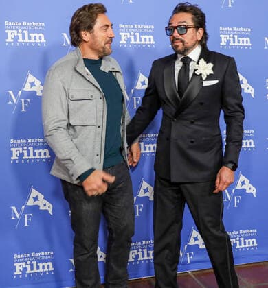 March 13, 2022, Santa Barbara, California, USA: Being the RicardosÃ¢â‚¬Â star Javier Bardem plays around on the Red Carpet at the Arlington Theater with SBIFF Executive Director Roger Durling, on March 10, 2022, during the 37th Santa Barbara International Film Festival (SBIFF). Bardem is receiving the Leonard Maltin MasterÃ¢â‚¬â ¢s Award. Santa Barbara USA - ZUMAk144 20220313_znp_k144_009 Copyright: xAmyxKatzx