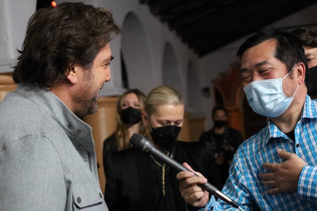 March 13, 2022, Santa Barbara, California, USA: Being the RicardosÃ¢â‚¬Â star Javier Bardem is interviewed on the Red Carpet at the historic Arlington Theater on March 10, 2022 during the 37th Santa Barbara International Film Festival (SBIFF). where he is receiving the Maltin MasterÃ¢â‚¬â ¢s Award. Santa Barbara USA - ZUMAk144 20220313_znp_k144_013 Copyright: xAmyxKatzx
