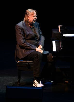 FORT LAUDERDALE FL - MARCH 11: Rick Wakeman performs during The Even Grumpier Old Rock Star Tour at The Broward Center for the Performing Arts on March 11, 2022 in Fort Lauderdale, Florida. Copyright: xmpi04x