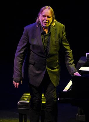 FORT LAUDERDALE FL - MARCH 11: Rick Wakeman performs during The Even Grumpier Old Rock Star Tour at The Broward Center for the Performing Arts on March 11, 2022 in Fort Lauderdale, Florida. Copyright: xmpi04x