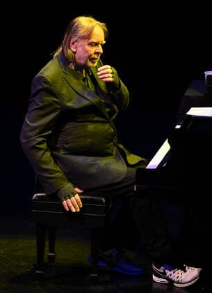 FORT LAUDERDALE FL - MARCH 11: Rick Wakeman performs during The Even Grumpier Old Rock Star Tour at The Broward Center for the Performing Arts on March 11, 2022 in Fort Lauderdale, Florida. Copyright: xmpi04x