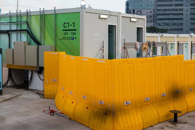 Isolation Facilities Keep Bringing People In, Despite Alleged Fall In Contaminations In China Communal toilets and showers at the Tsing Yi Community Isolation Facility, in Hong Kong, China, on Mar 12, 2022. Hong Kong China  Copyright: xMarcxFernandesx originalFilename: fernandes-chinabui220312_npy1S.jpg
