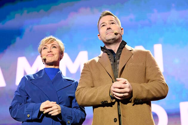 The hosts Natasja Crone and Johannes Langkilde during Together for Ukraine concert at Raadhuspladsen on Saturday 12 March 2022 TV 2 and DR have joined forces for a support concert for the victims in Ukraine where the victims of the war, Copenhagen Denmark  Copyright: PhilipxDavali PhilipxDavalix COP10246 spdk20220312-235430-L