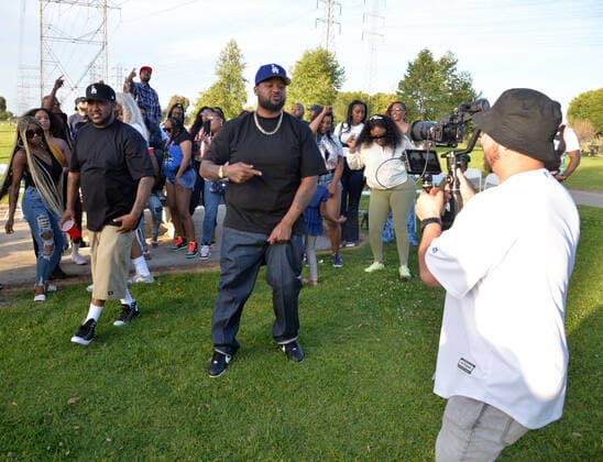 LOS ANGELES, CA - MARCH 13: LA Giantz, Ahzel on location at Glasses Malone and LA Giantz music video Menaces II Society shoot at Hollydale Regional Park on March 13, 2022 in South Gate, California. Copyright: xKoixSojer Snap NxUxPhotos MediaPunchx