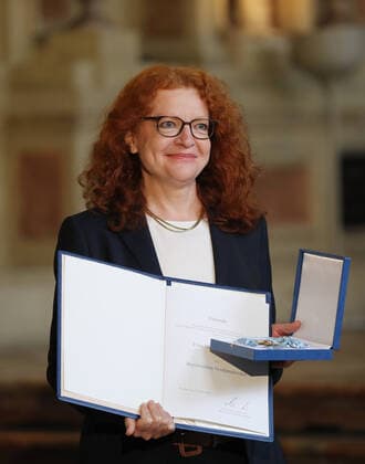 Award of the Bavarian Order of Merit by the Bavarian Minister President Dr Markus Söder Margarete Bause, Munich Bavaria Germany Antiquarium of the Residence