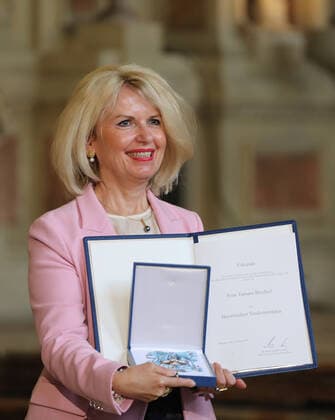 Award of the Bavarian Order of Merit by the Bavarian Minister President Dr Markus Söder Tamara Bischof, Munich Bavaria Germany Antiquarium of the Residence