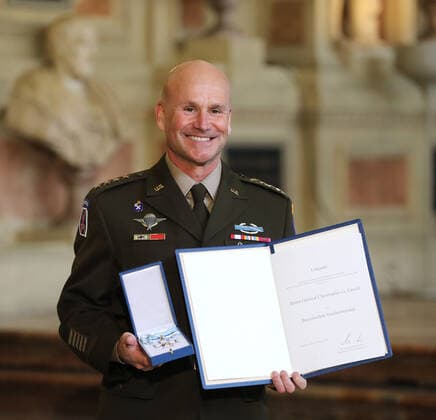 Award of the Bavarian Order of Merit by the Bavarian Minister President Dr Markus Söder General Christopher G Cavoli, Munich Bavaria Germany Antiquarium of the Residence