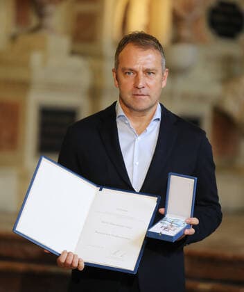 Award of the Bavarian Order of Merit by the Bavarian Minister President Dr Markus Söder Hans Dieter Flick Hansi , Munich Bavaria Germany Antiquarium of the Residenz