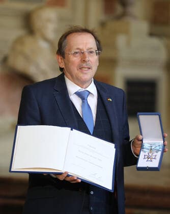 Award of the Bavarian Order of Merit by the Bavarian Minister President Dr Markus Söder Hans Herold, Munich Bavaria Germany Antiquarium of the Residence