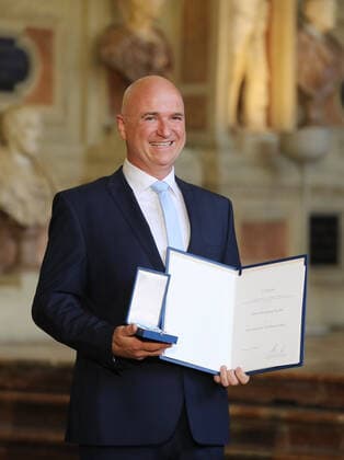 Award of the Bavarian Order of Merit by the Bavarian Minister President Dr Markus Söder Wolfgang Krebs, Munich Bavaria Germany Antiquarium of the Residence
