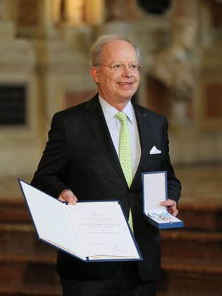 Award of the Bavarian Order of Merit by the Bavarian Minister President Dr Markus Söder prof Dr habil Thomas Wustrow, Munich Bavaria Germany Antiquarium of the Residenz